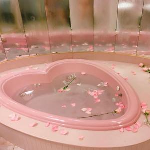 pretty b!tch (feat. Basco)