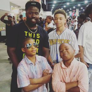 Hit Dem Folks on Christmas (feat. David, Isaiah & Elijah)