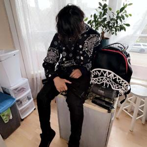 Sprits (feat. Ari The Chosen 1)