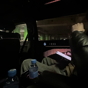 Не целуюсь, прости