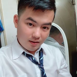 多情的人总被无情的伤