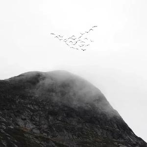 雨洒江天（伴奏）