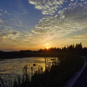 你又想起她了吧