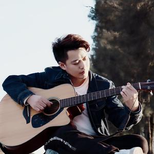 超好听吉他弹唱《成都》完整版 演唱：李宸轩 Cover：赵雷_缩混