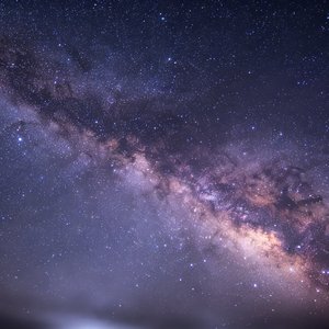 坠入星河