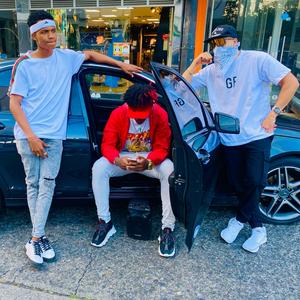 Mas dinero (feat. The torre, Shampein, Hanier palomeque & Arkamy visual)