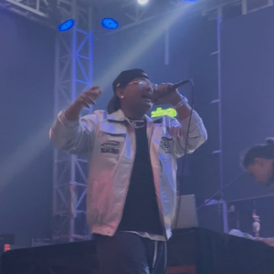 मैदान MAIDAN