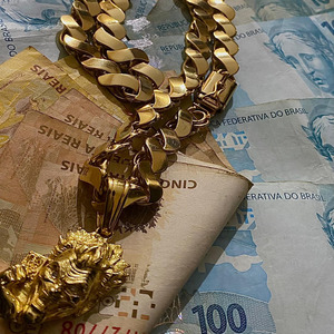 4quatro segurança !