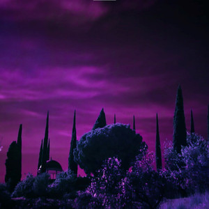 누군가를 그리워 하며 밤을 지새다