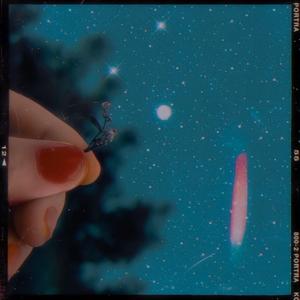 Siento que me desvanezco entre los días