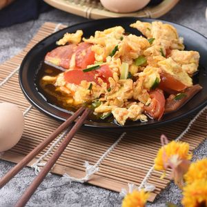 トマトとスクランブルエッグ（番茄炒蛋）