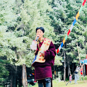 【献给母亲的歌】（翻自 桑杰才让）