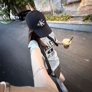 说太多不如沉默