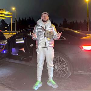 Neden Mi Güvendiğim Bi Kadın Yok