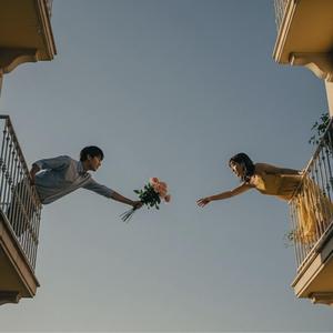 Unutan sevmiş sayılmaz