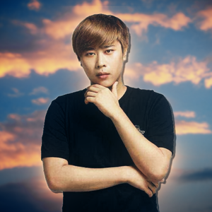 【卢本伟】左手指月