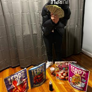 Feet On Land (feat. Flacco & Ricotaggedem)