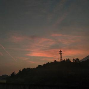 《从近到远》