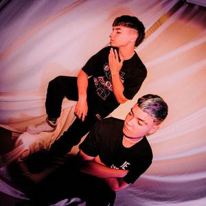 Madrugadas (feat. MRK)