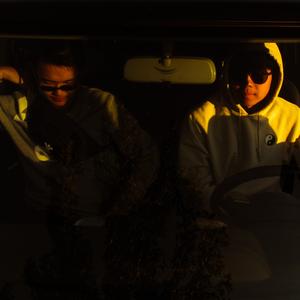 Servus (feat. Dr.Seanhampton)