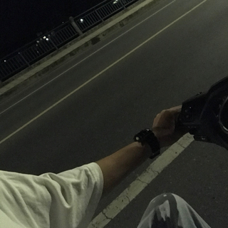 夜深了一起来听听歌吧