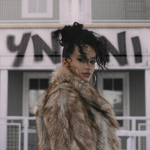 Под обломками