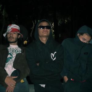 Solo (feat. Cruz Gngg)