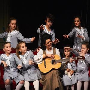 „Steaua sus răsare” - Cristina Manoliu Săvulescu și Corul de copii „Sunetul Muzicii”