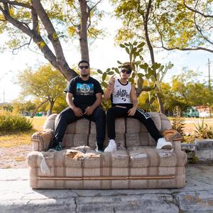 RAPER (feat. Lokos del barrio)