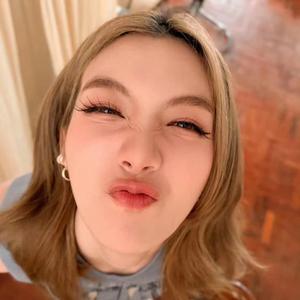 แนะนำให้เป็นแฟนเรา (建议成为我的对象)