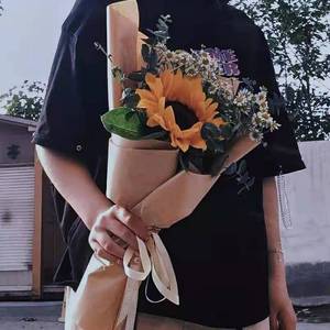 他日终成