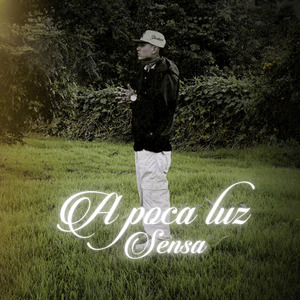 A Poca Luz
