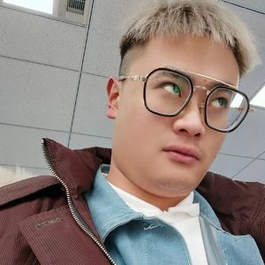 祝艾尔洛夫的朋友白刃生日快乐