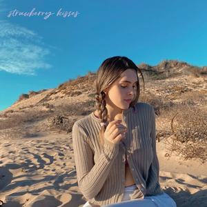 strawberry kisses (acoustic)