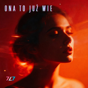 ONA TO JUŻ WIE