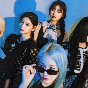 AI EVERGLOW - BADVILLAIN