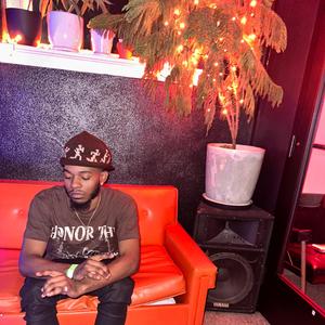 See Em (feat. Dmoney)