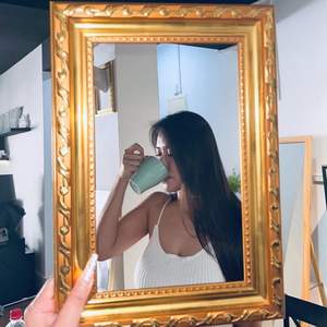 框框里的你