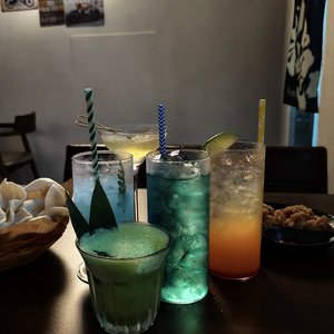 偏我来时不逢春