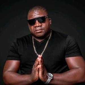 Chimo (feat. Alifatiq)