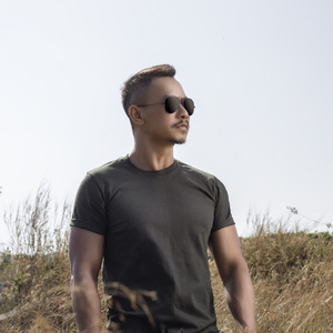 ผู้กล้า