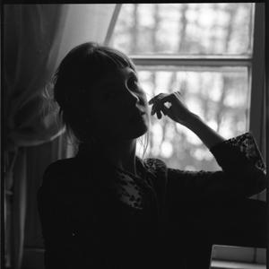 Laulua ikkunalaudalla