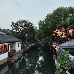 尘埃与土 [music]