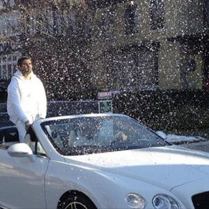 no flowers for perry? thas crazy cus if i died tomorrow everybody would be riding my dick