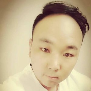 后来我们都学会了装