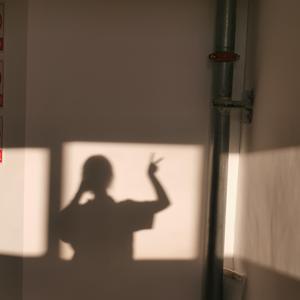 漠河舞厅-女生版升4K_(cover.柳爽)