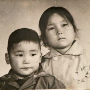 你说，我们一起看海去