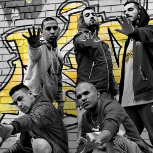 Give me five (feat. Lázaro TRV, Welcom style, LM A.K.A, Chelico & Big Thunder)