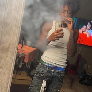 Ngb Shi (feat. NgbRon)