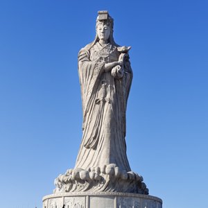 我身上有一个不可战胜的夏天